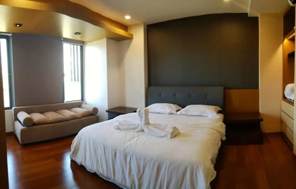 B.Suites 21 Kota Kinabalu 0*,